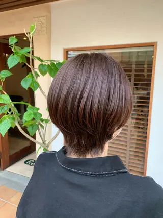 ショート カラー putri 川邉 優花のヘアスタイル