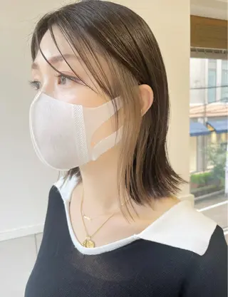 ミディアム カラー 齋藤 咲のヘアスタイル