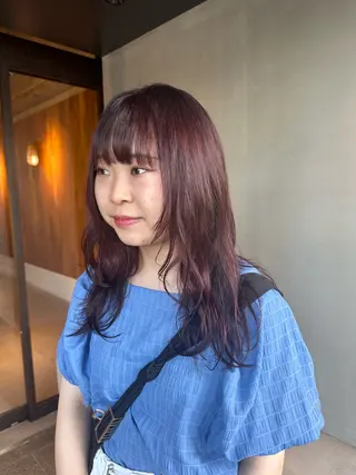 ミディアム カラー 福崎 真奈のヘアスタイル