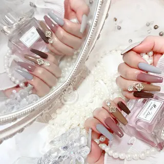 ネイル Yudia🦋 azuのネイルデザイン