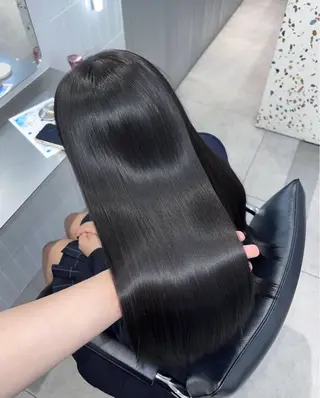 ロング 吉田 璃玖のヘアスタイル