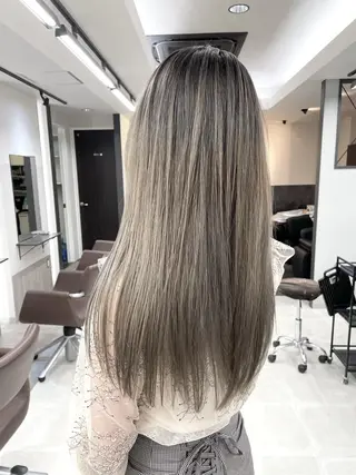 ロング JILL by GiseL/天神のヘアスタイル