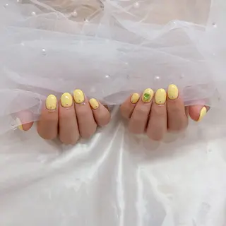 ネイル Raviy 渋谷所属・🎀𝐶𝐻𝐼𝑆 𝐴𝑇𝑂🎀のネイルデザイン