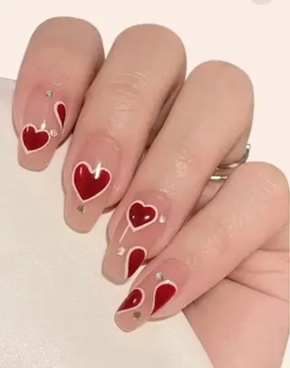 ネイル ゲン レイカのネイルデザイン