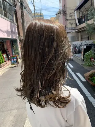 セミロング カラー LEB所属・下河 宗太のヘアスタイル
