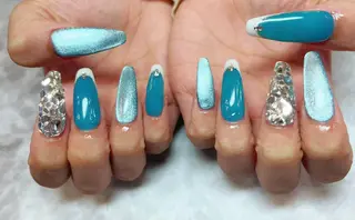 ネイル ネイルリボン 伊藤のネイルデザイン