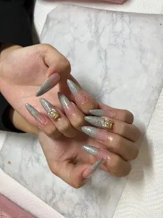 ネイル minoannail Yのネイルデザイン