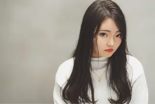 ロング 萩原 仁のヘアスタイル