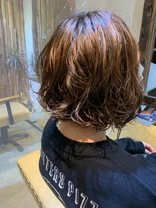 ミディアム カラー パーマ ヘアアレンジ putri 川邉 優花のヘアスタイル