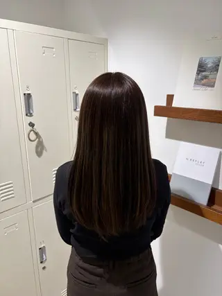 カラー 藤波 愛佳のヘアスタイル