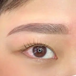 アイブロウ arch 松永 有那のマツエク・マツパデザイン