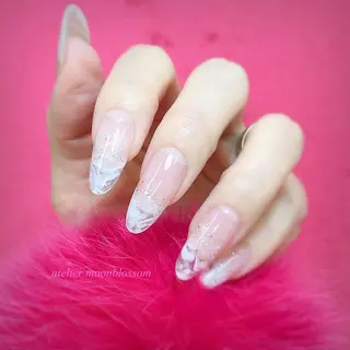 ネイル アトリエ ムーンブロッサムのネイルデザイン
