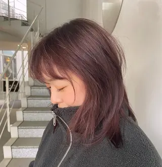 ミディアム カラー akari 🩵のヘアスタイル