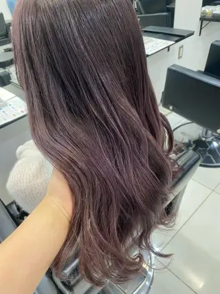 セミロング カラー 小顔ショート🦋 八巻ちさとのヘアスタイル