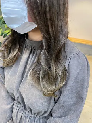 ロング カラー 🌼ハイライト透明感 🌼maiのヘアスタイル