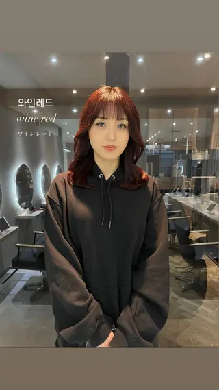 ミディアム カラー 韓国🇰🇷レイヤー 映える顔周り🩷のヘアスタイル