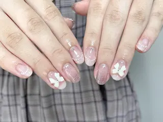 ネイル Rainrain💧 パーツ豊富、やり放題のネイルデザイン