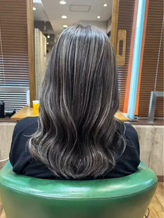 セミロング カラー IwAsh二俣川所属・IwAsh✄ アオイのヘアスタイル