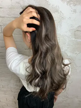 ロング カラー 🎀モテ髪ミルクティ ー🎀yasunaのヘアスタイル