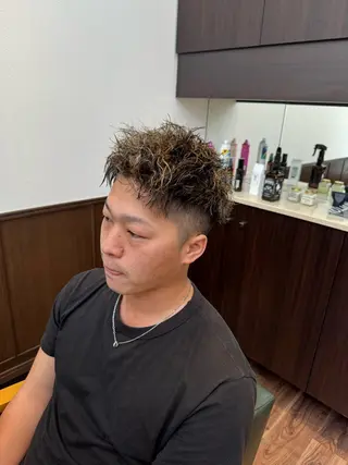カラー パーマ メンズ 長屋 裕也のヘアスタイル
