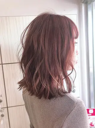 ミディアム カラー カラーサロン ビスカリアのヘアスタイル