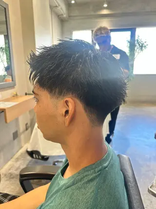 ショート メンズ HANGOUT ／久富のヘアスタイル