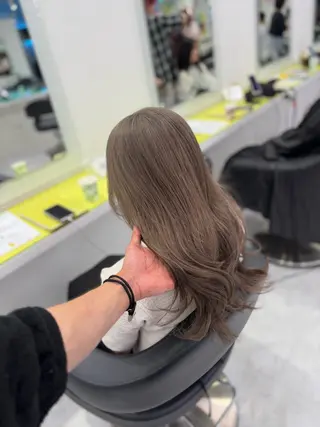 ロング カラー 大人っぽベージュ🤍 当日予約◎ヒロトのヘアスタイル