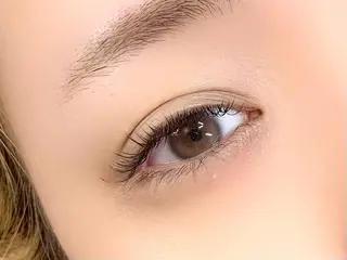 マツエク・マツパ ♡SNSで大バズり♡ コリアン羽エクステ◎のヘアスタイル