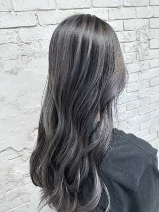 ロング カラー レイヤーブリーチ特化 ホワイト専門/岸のヘアスタイル