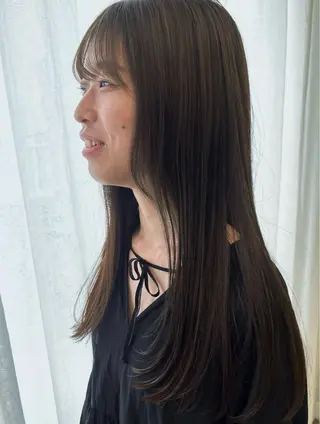 ロング 加藤 瑠彩のヘアスタイル