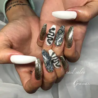 ネイル Gracias. rieのネイルデザイン