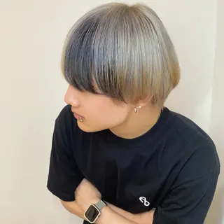カラー メンズ ★デザインカラー ハイトーン ももか★のヘアスタイル