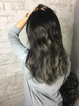 ロング カラー boutique misakiのヘアスタイル