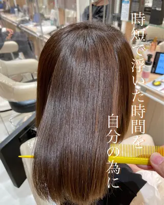 セミロング 縮毛矯正、髪質改善／ 松田 龍之介のヘアスタイル