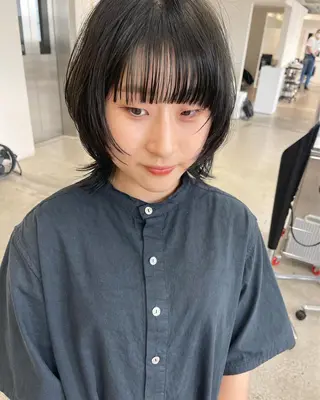 ミディアム oma 袮次金 鈴香のヘアスタイル