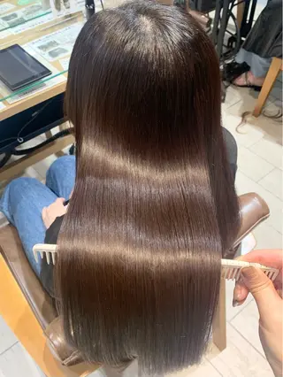 ロング カラー まろやかベージュ/ 大上なおみのヘアスタイル