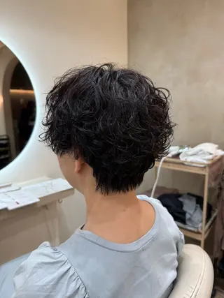 ショート 市原亮/名古屋駅/ ツイスパ/波巻きのヘアスタイル