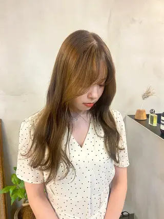 ミディアム カラー esu 心斎橋店所属・mana／ブリーチ なし／ベージュ／暖色のヘアスタイル