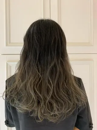 カラー 田中 未澪のヘアスタイル