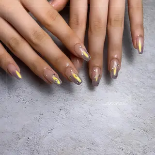 ネイル GRANDE OSU Anna 🧸💛のネイルデザイン