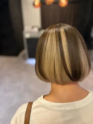 ショート カラー マメタ ユウトのヘアスタイル