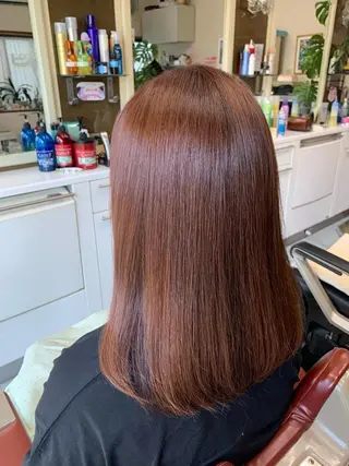 ロング カラー ストウ ナナエのヘアスタイル