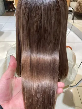 セミロング 新宿メンズパーマ メンズバレイヤージュのヘアスタイル