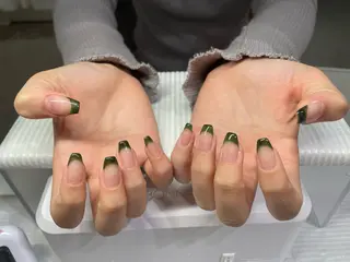 ネイル Lily nail 大濠店所属・Lily 石井のネイルデザイン