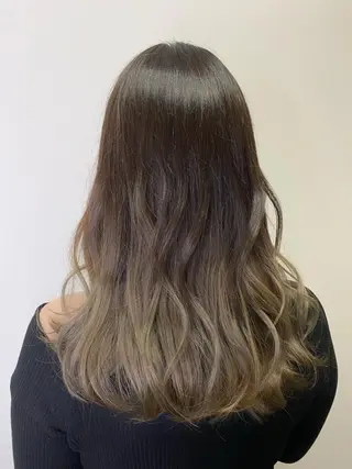 セミロング 北山 なるみのヘアスタイル