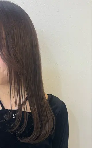 セミロング カラー 野中 悠那のヘアスタイル