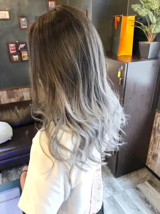 セミロング KIRA スズキ タクヤ/店長のヘアスタイル