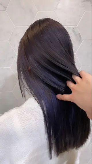 ロング カラー そうや🐺ブリーチ/ デザインカラーのヘアスタイル