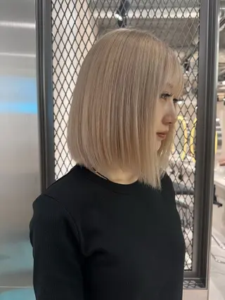 ミディアム カラー ハイトーン特化🤍/ 韓国ボブ / ハルナのヘアスタイル