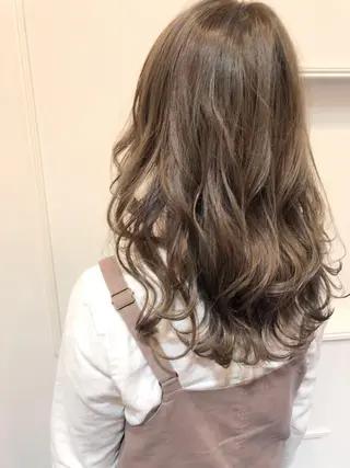 ミディアム カラー 今野 あゆみのマツエク・マツパデザイン